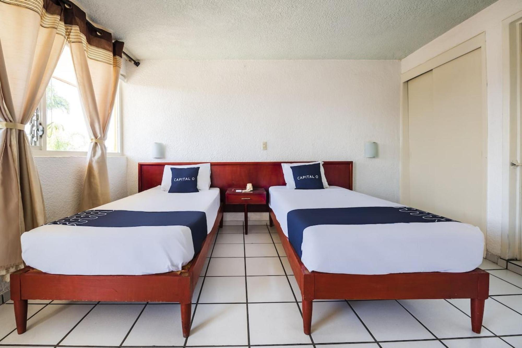 Hotel Capital O Colón, Ciudad Guzmán Jalisco Esterno foto
